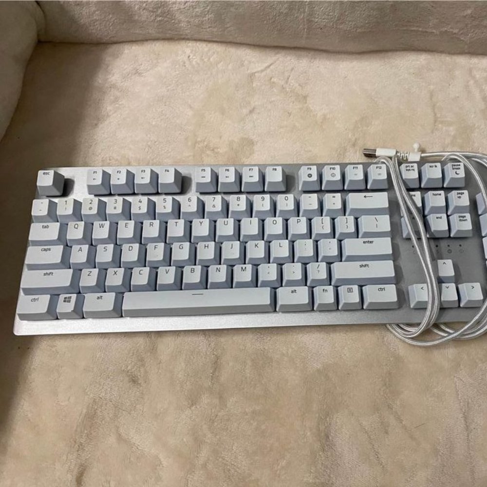 Razer Huntsman Full Size RGB 100% Full Keyboard